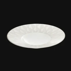 Assiette creuse à aile large en porcelaine finition Platine